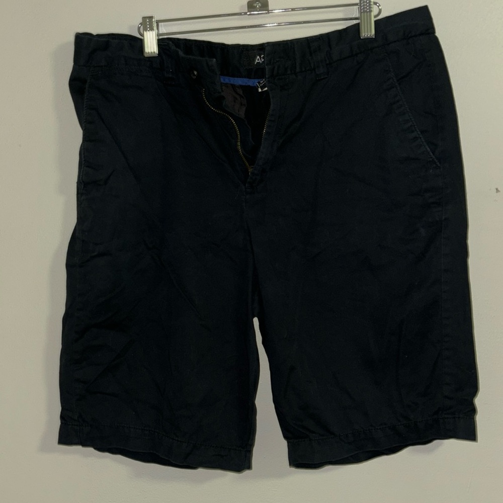 Men’s dress shorts 🖤